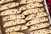 Classic Italian Biscotti Recipe: Crispy Almond Cookies