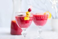 Warm Nonalcoholic Mulled Cranberry Punch for Holiday Parties