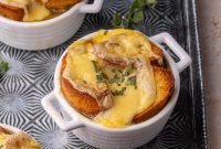 Classic Vegetarian French Onion Soup Recipe