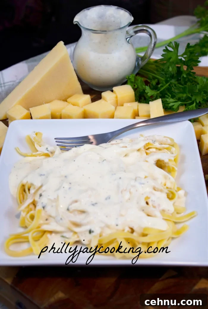 Creamy Italian Alfredo Sauce