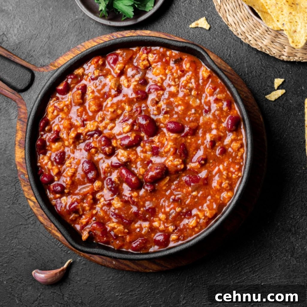 Classic Chili Con Carne Recipe with Beef and Beans 2 chili con carne