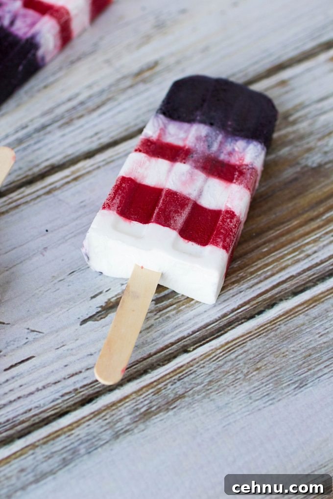 Patriotic Smoothie Popsicles #SundaySupper