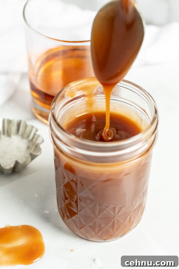 Dessert topped with caramel